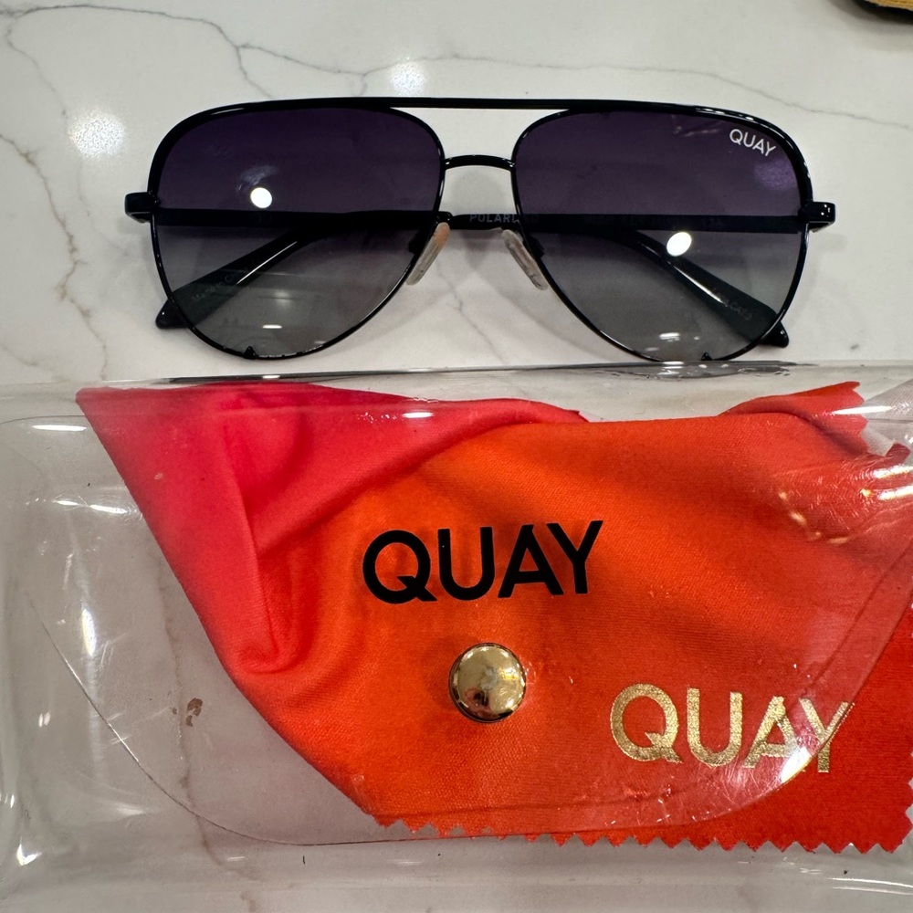 Quay Australia Black Gradient Aviator Sunglasses